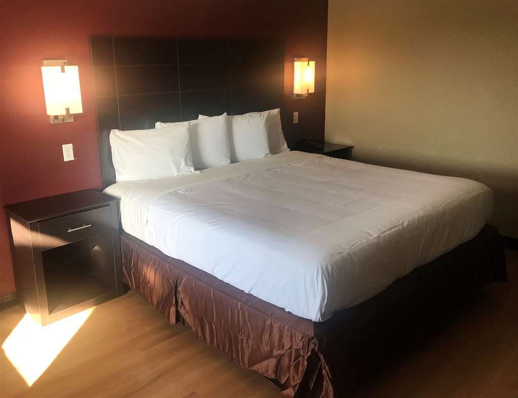 Oyo Hotel Tyler Northwest Mineola Hwy Room photo